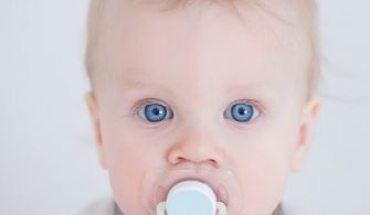 Bebeklere Ne Zaman Emzik Verilir